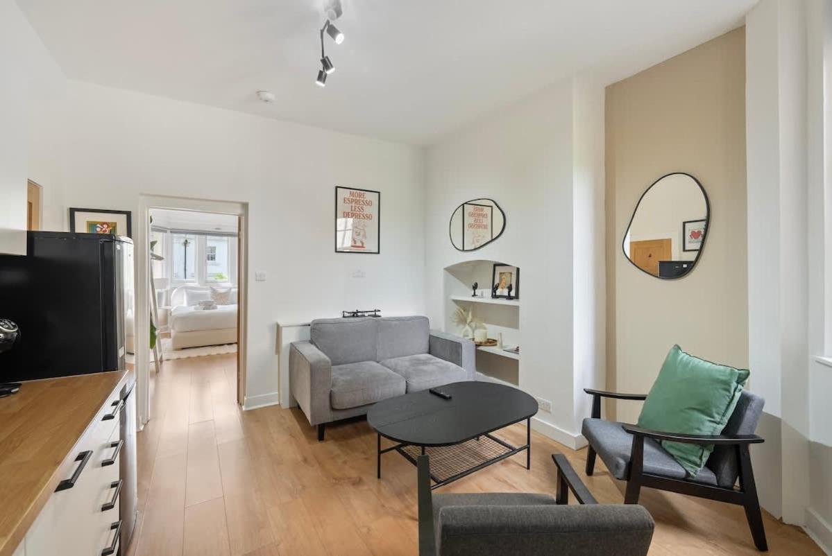 Modern Elegance In Paddington Holiday home *